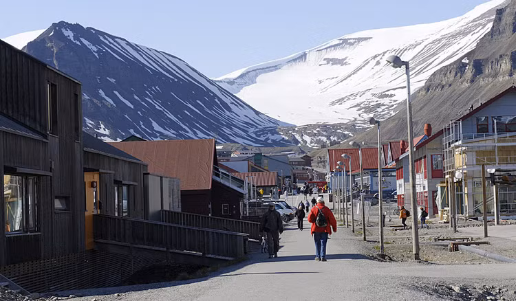 Su that bat ngo ve thi tran cam sinh, cam tu-Hinh-10