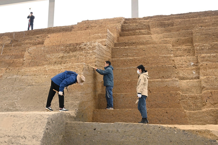 Mo mo co day bau vat, lo danh tinh chu nhan thoi Chien quoc-Hinh-3