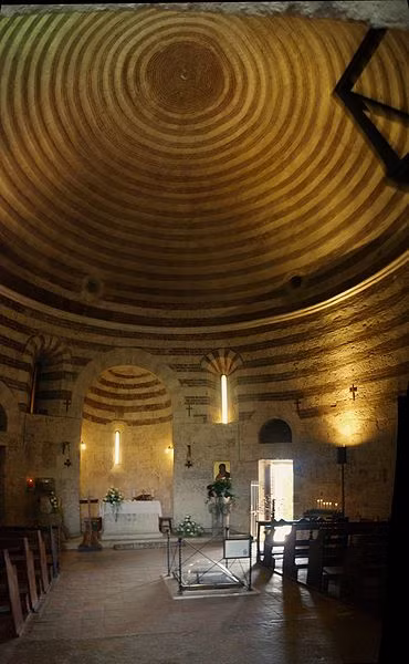 Bi an tram nam “thanh guom trong da” noi tieng thoi Trung co-Hinh-3