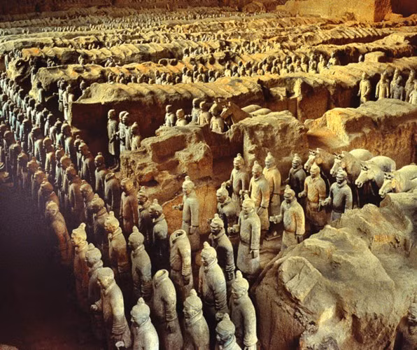 Mo mo Tan Thuy Hoang, “dung hinh” thay pho tuong tay khong than bi-Hinh-3