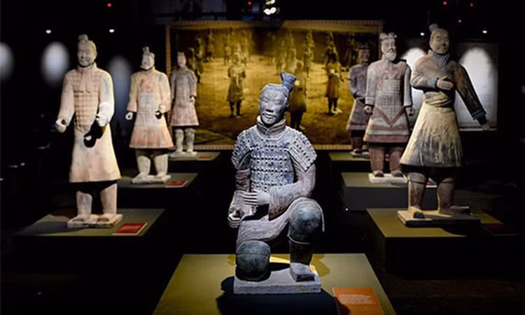 Mo mo Tan Thuy Hoang, “dung hinh” thay pho tuong tay khong than bi-Hinh-9