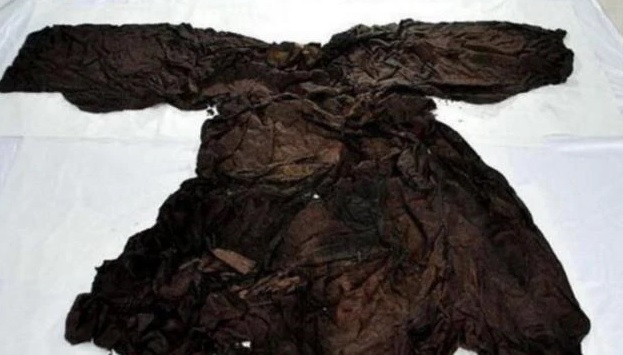 Mo co phat tieng dong la, bat ngo lo ra thu... quy hon vang-Hinh-3