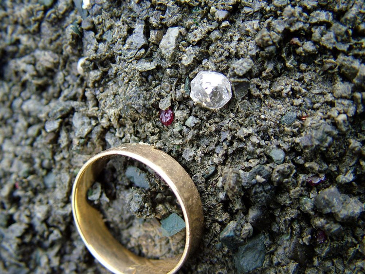 25 trieu nam truoc, Trai Dat duoc rai kim cuong nho su kien nao?-Hinh-4