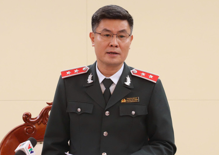 Chuyen ho so Benh vien Bach Mai, Viet Duc 2 den Bo Cong an