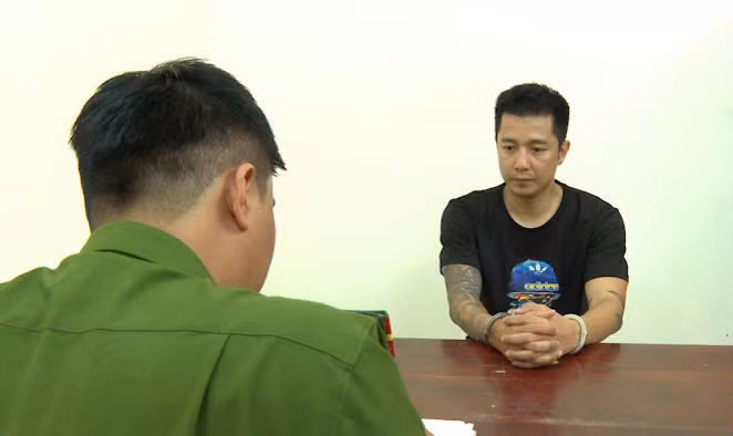 Bat khan cap cuu tuyen thu Le Sy Manh