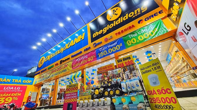 Dong cua 150 cua hang, doanh thu The Gioi Di Dong ra sao?