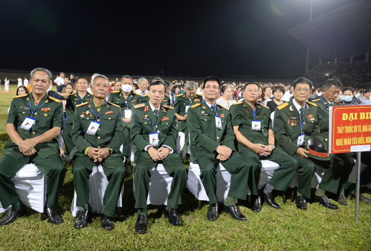 Thuong truc Ban Bi thu du le ky niem 110 nam thanh lap tinh Kon Tum-Hinh-4