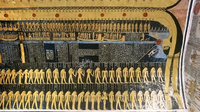 Trong khi các nhà Ai Cập học từ lâu tin rằng nữ thần bầu trời Nut có liên quan đến dải Ngân hà (hay còn gọi thiên hà Milky Way), nghiên cứu mới đây đã củng cố quan điểm này. Or Graur, phó giáo sư vật lý thiên văn tại Đại học Portsmouth ở Anh, đã có khám phá quan trọng trên quan tài và lăng mộ của người Ai Cập cổ đại. Ảnh: Theban Mapping Project; Photographer Francis Dzikowski, November 1999.