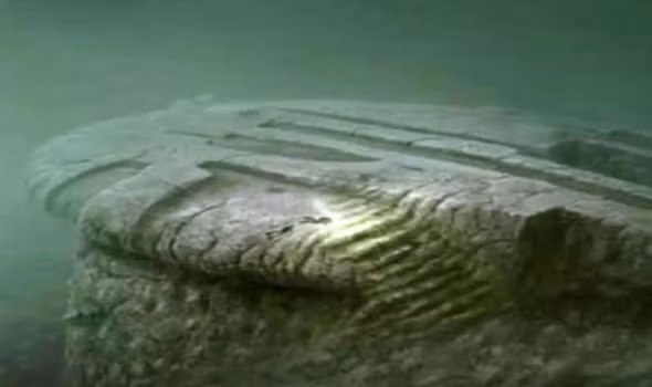 Ven man bi mat vat the di thuong duoi day bien Baltic-Hinh-8