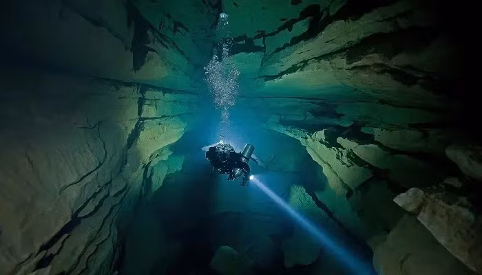 Ven man bi mat vat the di thuong duoi day bien Baltic-Hinh-4