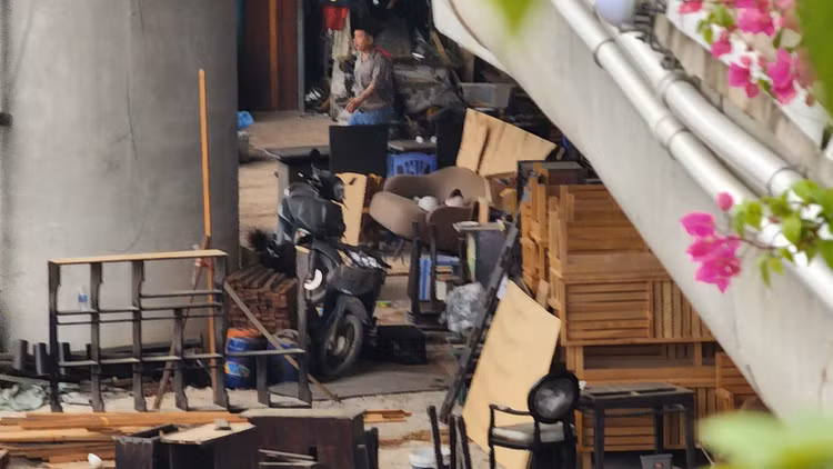 Bai chat thai bua vay chan cay cau dep nhat tinh Quang Ninh-Hinh-2