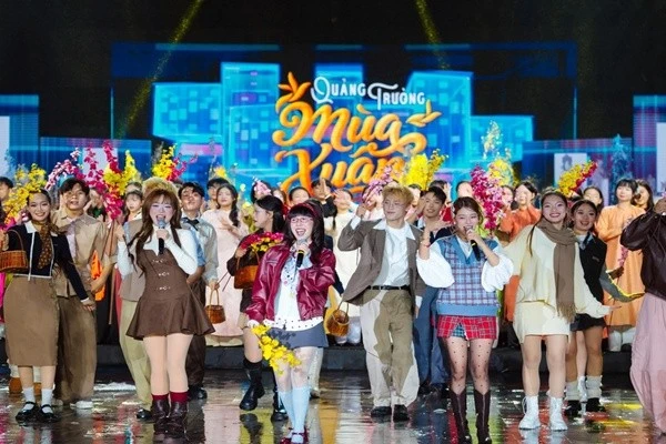 Thay “Táo Quân”, “Quảng trường mùa xuân” mới lạ nhưng còn tiếc nuối