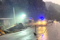 Thông tin đăng kiểm xe khách gặp nạn ở Sơn La khiến 4 người thương vong