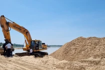 'Trùm' khai thác cát ở Quảng Ninh vừa bị khởi tố từng "kêu cứu" trong quá khứ