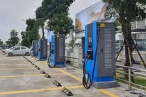 Yêu cầu hoàn thiện hạ tầng sạc điện tại toàn bộ trạm dừng nghỉ cao tốc