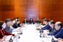 Đoàn đại biểu Đảng bộ Mặt trận Tổ quốc, các đoàn thể Trung ương thảo luận các văn kiện Đại hội tại Đoàn.