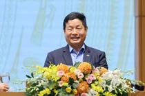 Chủ tịch FPT xin gì với Thủ tướng trong ngày doanh nhân Việt Nam?
