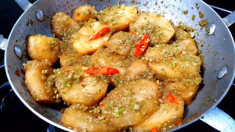 cach-lam-chuoi-xanh-kho-a-ot-cho-bua-chay-thanh-dam-202307250612299891.jpg