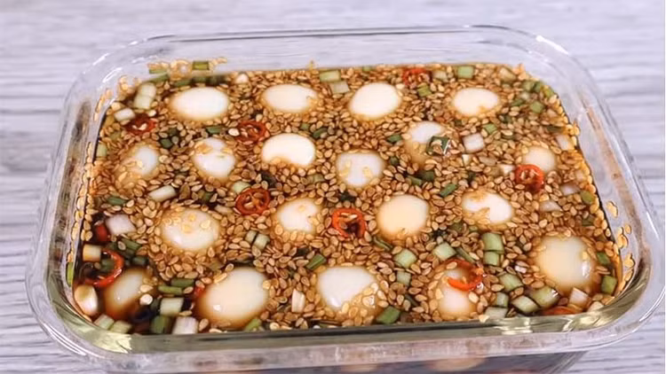 trung-ngam-nuoc-tuong.jpg