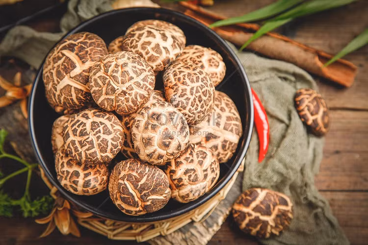nam-shiitake.jpg