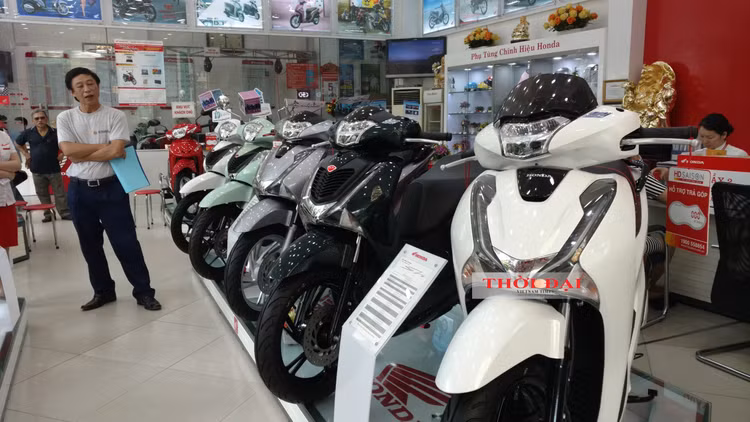 gia xe may co giam khi honda viet nam co tan tgd