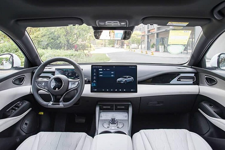 Kabinnya mengusung tema 4-1510.jpg