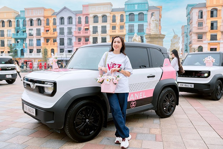 Afgelopen oktober werd de elektrische mini-auto Vinfast VF3 met 4.610 verkochte exemplaren uitstekend. Daarmee werd het het bestverkochte automodel op de hele markt. 5-1093.jpg