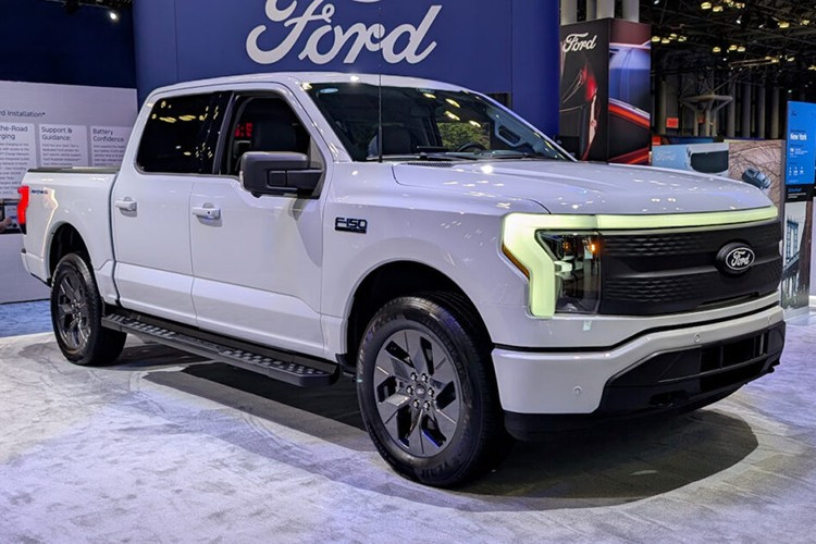 Si buscas una camioneta eléctrica, Consumer Reports solo recomienda la Ford F-150 Lightning. Lamentablemente, este modelo está a punto de ser descontinuado. 6.jpg