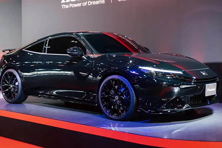 اس سال کی ریس میں دوسرے نمبر پر آنے والی ہونڈا پریلیوڈ تھی۔ 2-4916.jpg