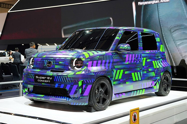 Seiring dengan itu, Honda akan memperkenalkan prototaip EV bandar kecil, dibangunkan daripada model Super EV Concept yang muncul di Goodwood Festival of Speed dan pameran GIIAS Indonesia 2025. 10.jpg