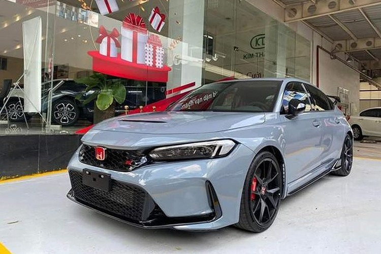O Honda Civic Type R, cujo preço era de quase 3 bilhões, foi repentinamente 2-4584.jpg