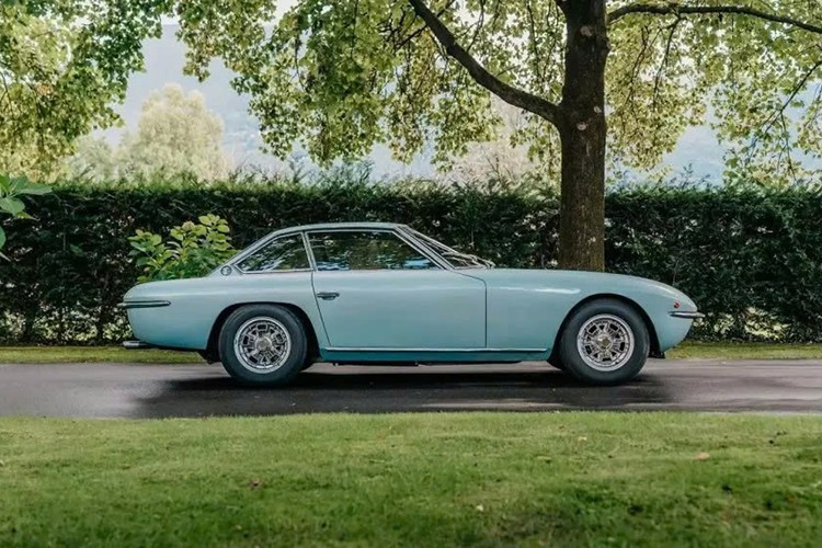 Chiếc Islero được phục chế lần thứ hai dưới quyền sở hữu hiện tại. Là một trong số 155 chiếc Islero không thuộc dòng S được sản xuất, Islero ước tính có giá từ 300.000 đến 350.000 Franc Thụy Sĩ. 7-1024.jpg