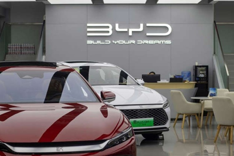 BYD ruft 89.000 Hybridfahrzeuge wegen Batteriefehlern zurück, die nicht per Software behoben werden können. 2-1758.jpg