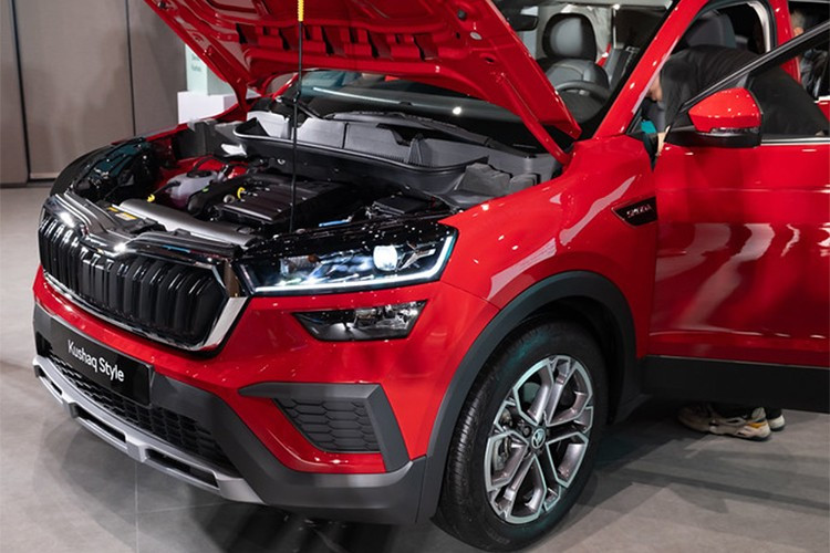 Động cơ 1.0L TSI Turbo trên Kushaq sử dụng dầu nhớt đạt tiêu chuẩn VW 508 00, là phẩm cấp dành cho động cơ xăng đời mới của tập đoàn Volkswagen. 4-6581.jpg