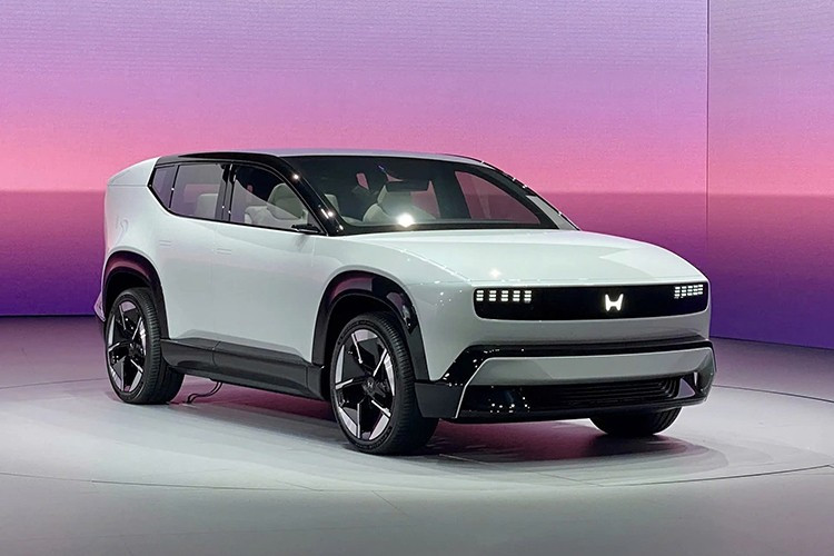 Honda akan memperkenalkan beberapa kenderaan elektrik baharu di Pameran Mobiliti Jepun 2025. Acara itu bukan sahaja akan menyaksikan kemunculan model konsep Honda 0 Series, tetapi juga membuka kemungkinan kebangkitan semula CR-V di pasaran Jepun. 9.jpg