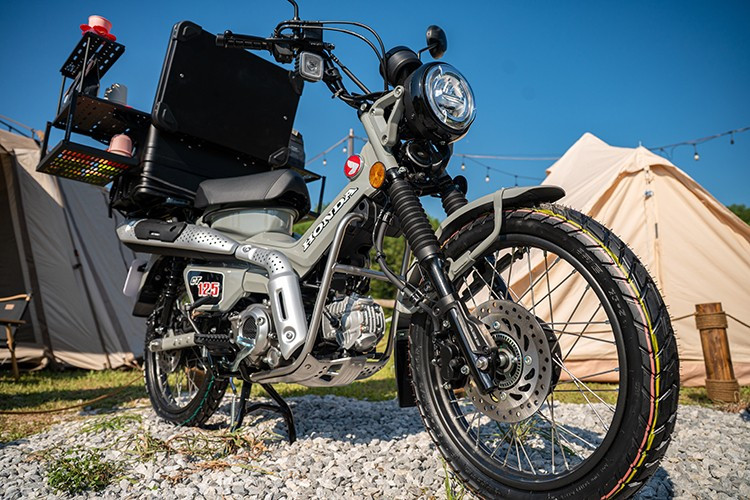 Honda Vietnam только что официально представила новую модель внедорожного мотоцикла Honda CT125 2025 года. Она считается преемницей легендарных моделей Trail CT70, CT90 и CT110 1960-х годов, а именно CT125. 7.jpg