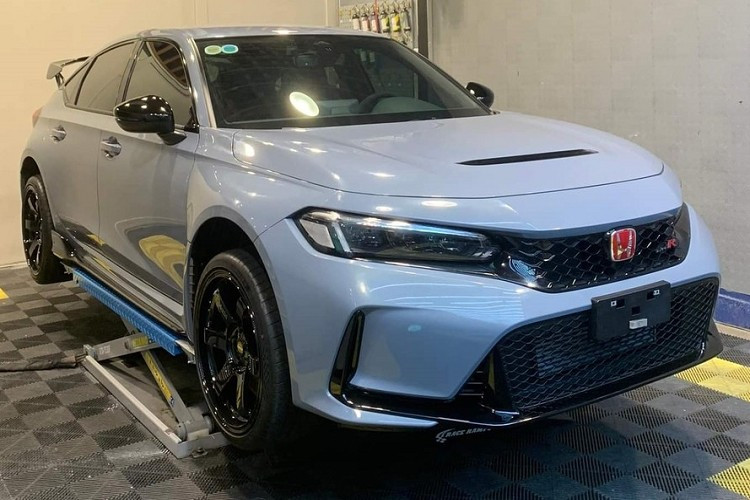 O Honda Civic Type R é importado totalmente do Japão e tem um preço listado de até 2,99 bilhões de VND. 4-3082.jpg