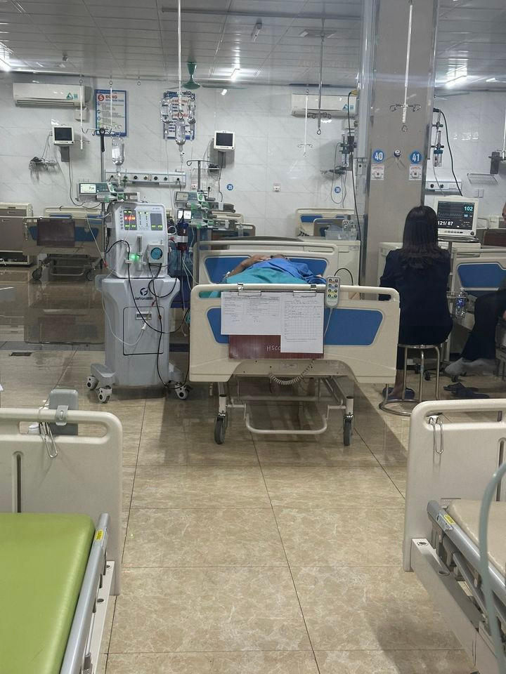 Lọc máu hấp phụ cứu nam nhân máu cô đặc do mỡ, viêm tụy cấp