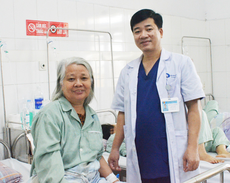 Bệnh nhân bình phục sau lấy sỏi