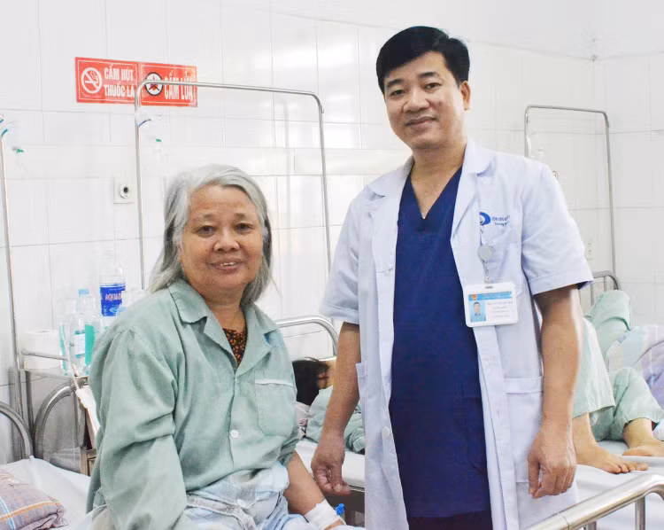 Bệnh nhân bình phục sau lấy sỏi