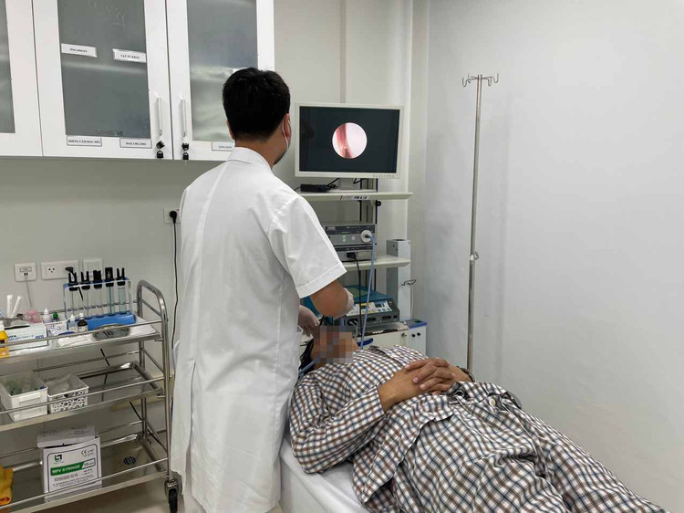 Nội soi mũi cho bệnh nhân