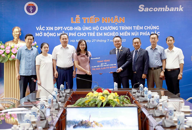 258.000 liều vắc xin 5 trong 1 về Việt Nam để tiêm miễn phí cho trẻ ảnh 3
