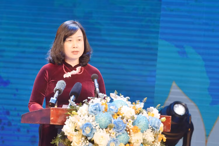 Bộ trưởng Đào Hồng Lan cảm ơn sự quan tâm, động viên của Chủ tịch nước Bộ trưởng Đào Hồng Lan cảm ơn sự quan tâm, động viên của Chủ tịch nước