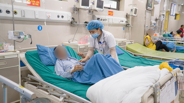 Dùng thuốc nam chữa dạ dày quý ông bị shock mất máu, xuất huyết tiêu hóa ảnh 1