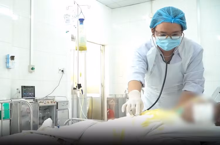 Câu cá ở gần đường dây điện, 3 người bị bỏng nặng toàn thân