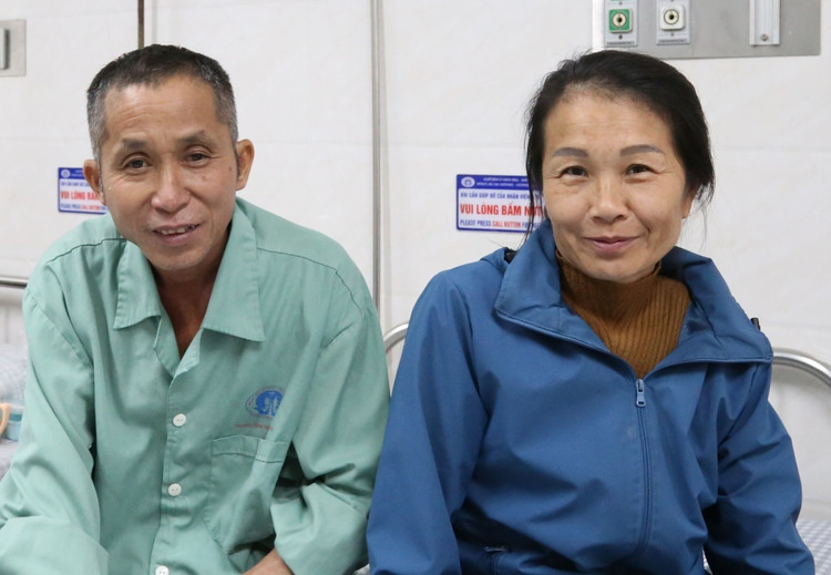 Niềm vui của bệnh nhân và gia đình khi được ra viện - Ảnh BVCC