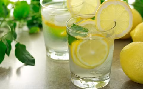 Nước ép trái cây ngăn ngừa bệnh gout - Ảnh minh họa Nước ép trái cây ngăn ngừa bệnh gout - Ảnh minh họa