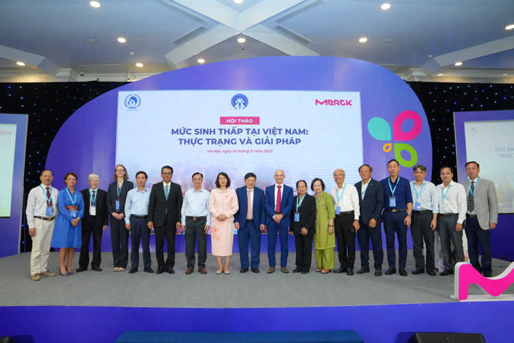 Các chuyên gia tham gia hội nghị