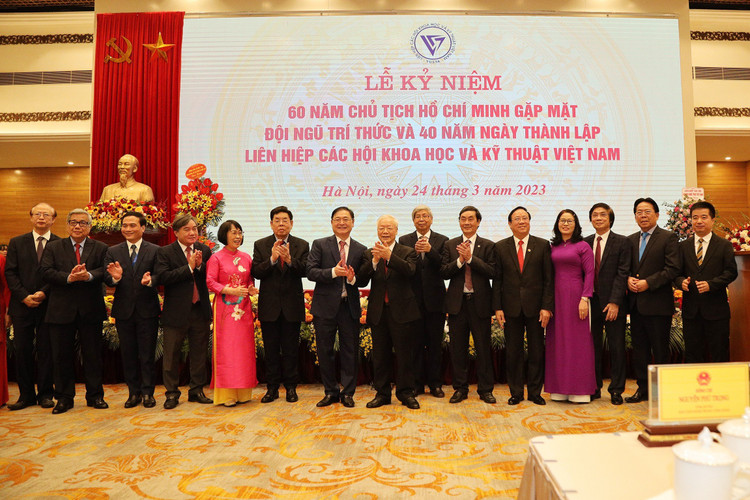Tổng Bí thư Nguyễn Phú Trọng dự Lễ kỷ niệm 40 năm ngày thành lập Liên hiệp các Hội KH&amp;KT Việt Nam