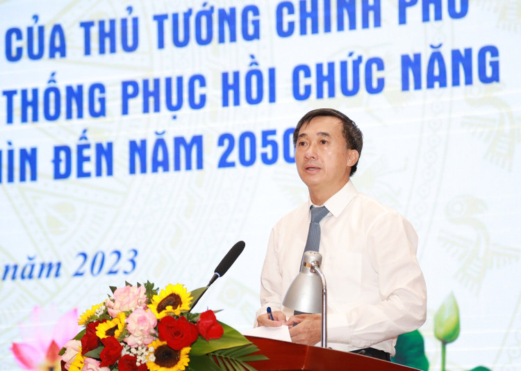 GS.TS Trần Văn Thuấn phát biểu tại Hội nghị